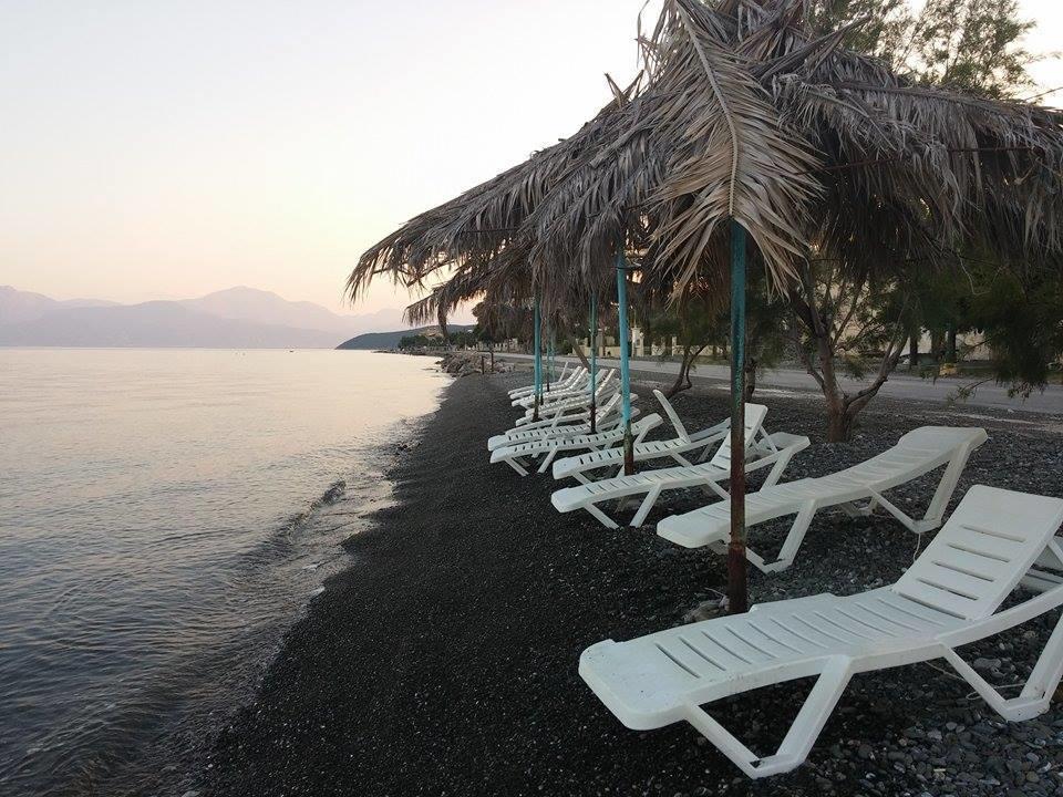 Holiday Tolofona Beach Eratiní Kültér fotó